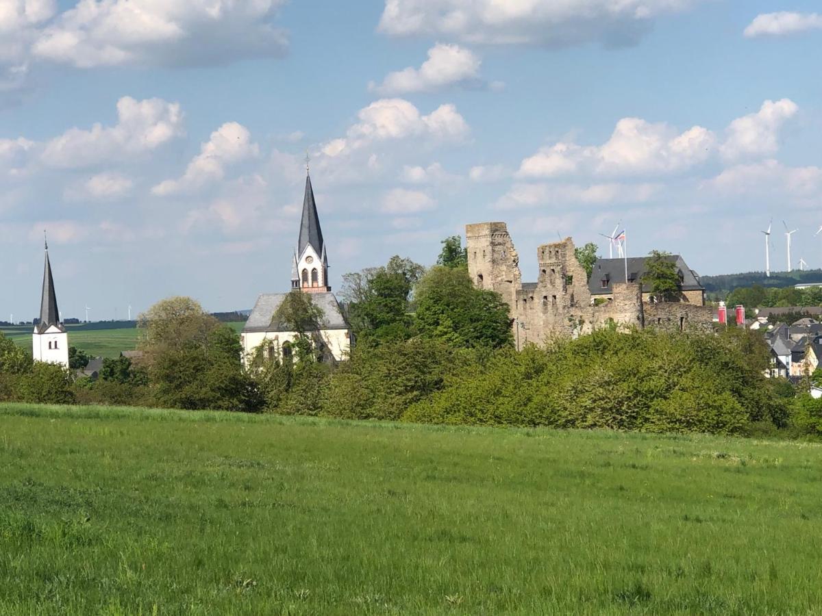 Am Apfelbaum, Ein Ferienhaus Zwischen Rhein Und Mosel Kastellaun Eksteriør billede